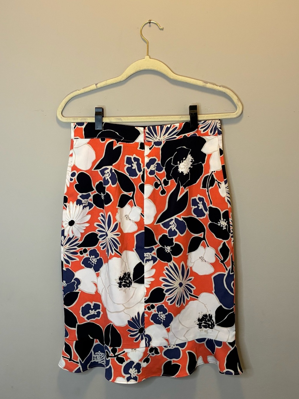 Ann Taylor Floral Print Coral A-Line Skirt with Flounce Hem - Picture 3 of 4